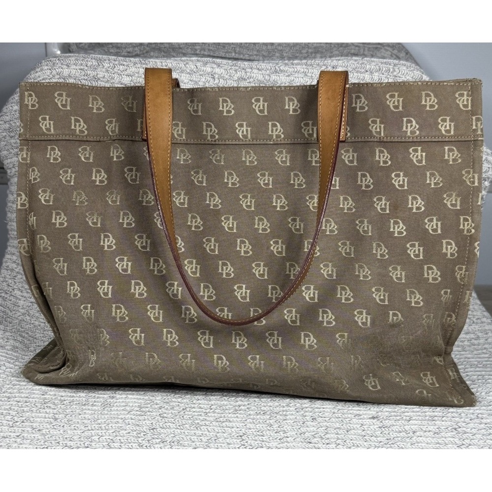 Vintage Dooney Bourke Signature Logo Tote Medium Weekend Tote Cream Tan Y2K